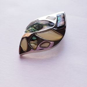 Lia Sophia left pendant